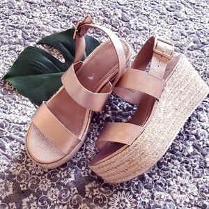 BOHO CHIC PINK GOLD WEDGE SANDALS SIZE 6